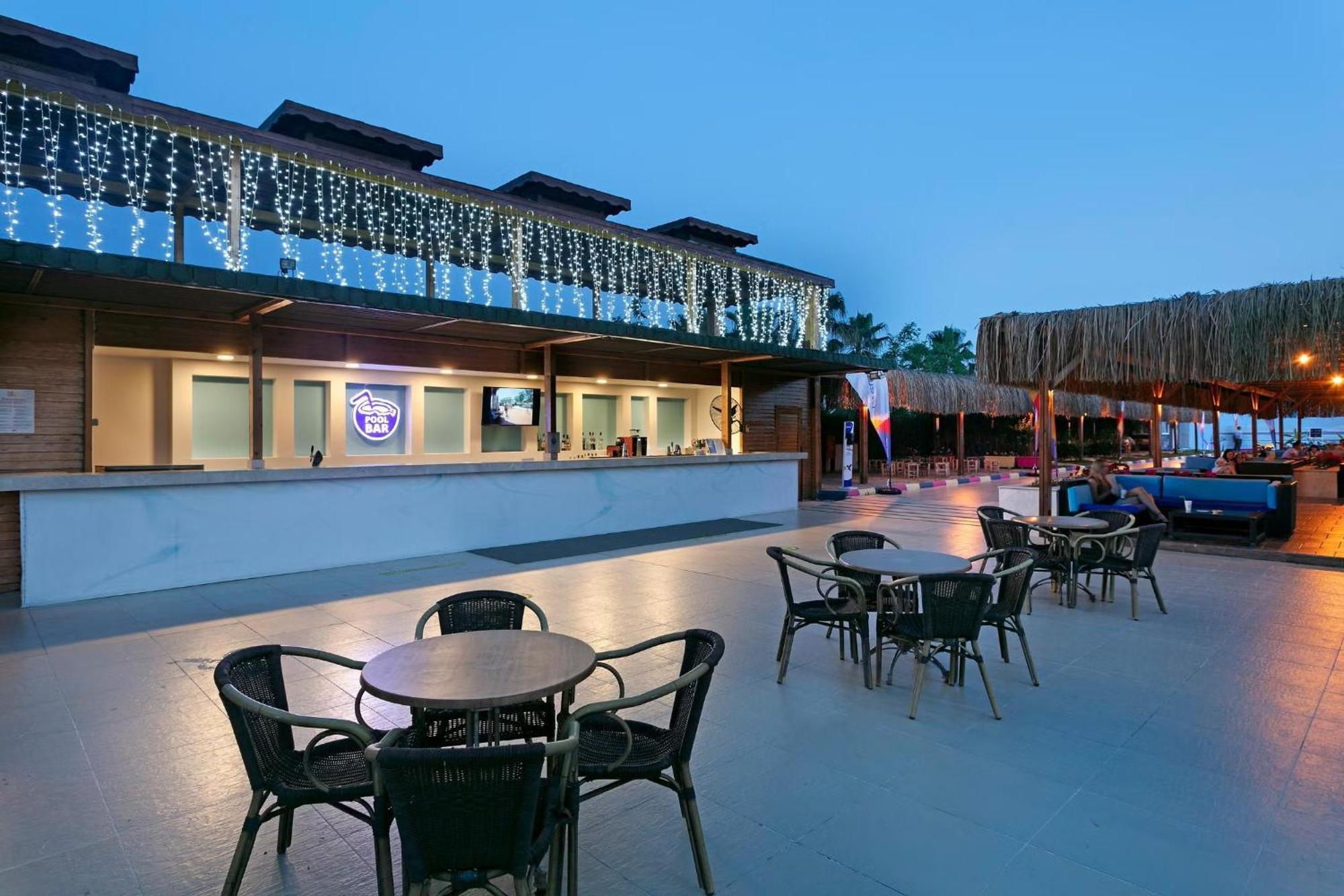 Armas Life Belek Hotel Buitenkant foto