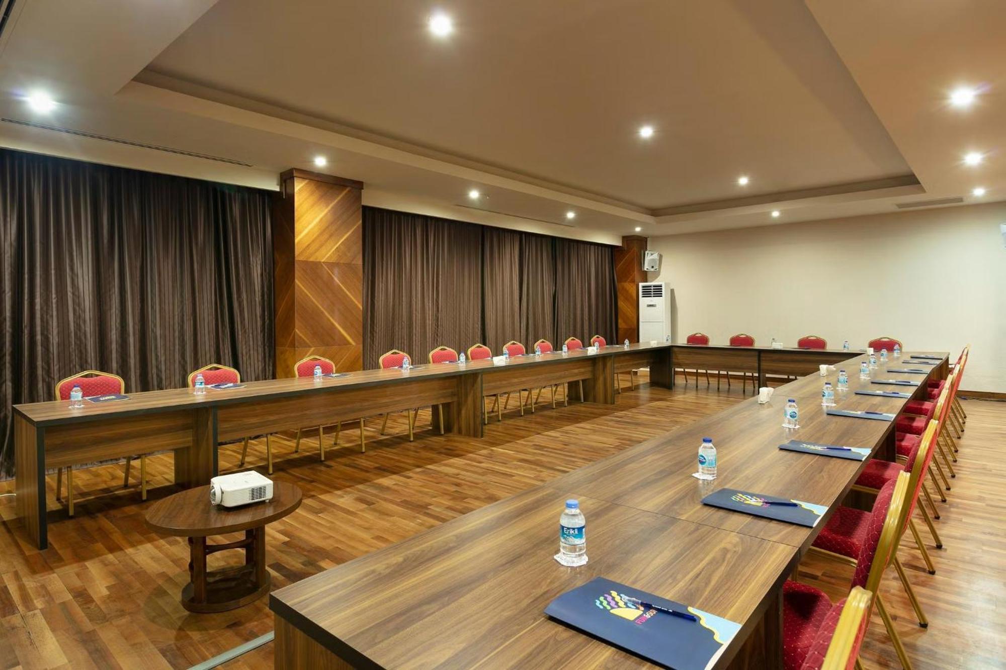 Armas Life Belek Hotel Buitenkant foto